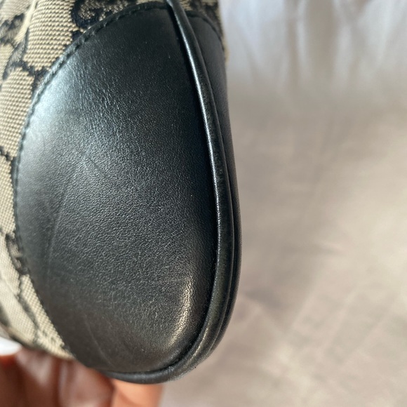 SOLD ⚠️Gucci Jackie Hobo - Picture 7 of 16